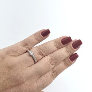 Anel Solitário Cravejado Moissanite