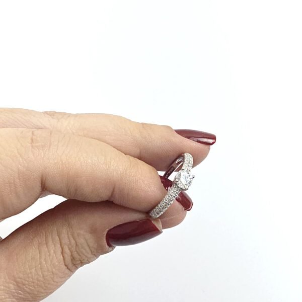Anel Solitário Cravejado Moissanite - Imagem 3