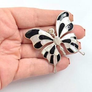Pingente Maxi Borboleta Onix e Madrepérola