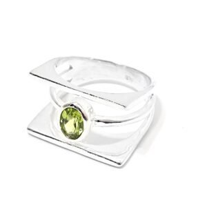 Anel Quadrado Peridoto