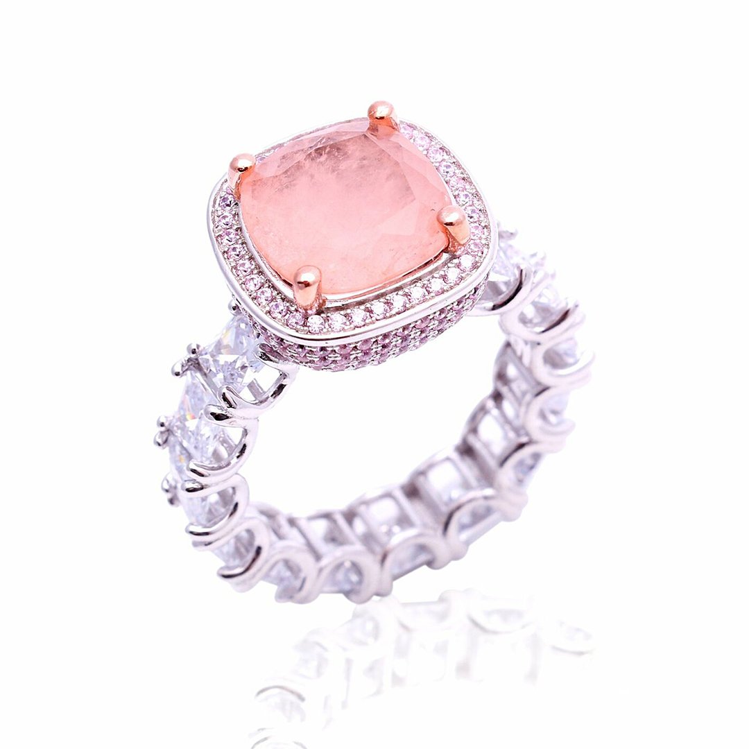 Anel Solitário com Lab Grown Morganita